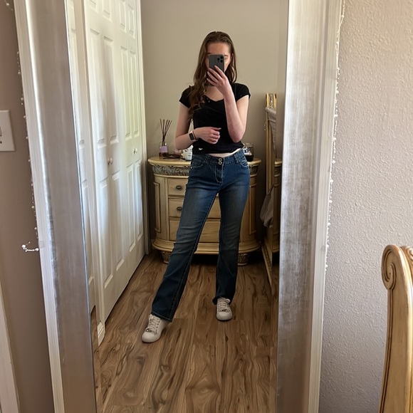 Roz & Ali Stretchy Fit and Flare Jeans - Picture 2 of 4